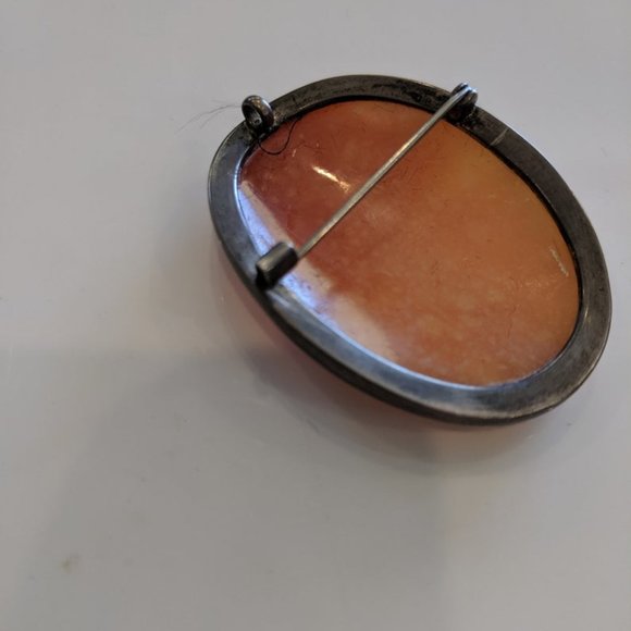 Vintage Sisters Brooch - Picture 2 of 4